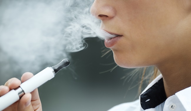 E Cigarette Use in Youth Linked With Smoking Initiation