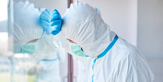 Healthcare Workers With COVID-19 Relatively Young, Mostly Female: CDC
