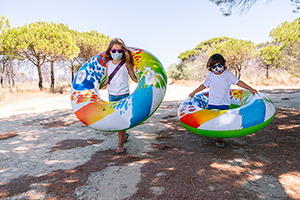 children with tubes and masks