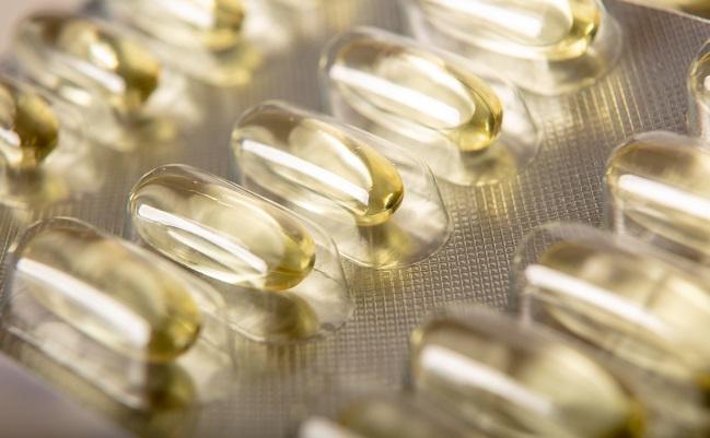 The Difference Between Prescription Fish Oil and Supplements