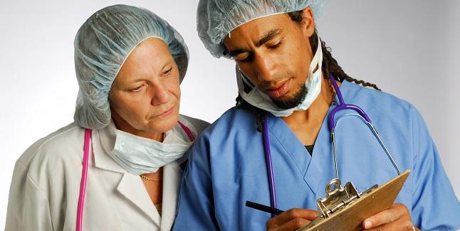 US TAVR Cases Pass a Quarter Million, Surpassing Surgery: Key Trends