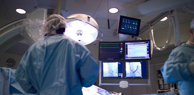 CathPCI Model Fails to Capture Excess Bleeding Risk With PCI Plus TAVR
