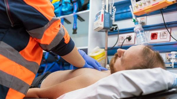 Speedy Epinephrine Crucial in OHCA Patients