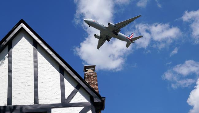 Aircraft Noise Exposure Linked to ‘Thicker, Weaker, and Stiffer Hearts’