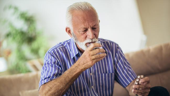Early Combo Therapy With Ezetimibe Lowers MACE Risk After MI