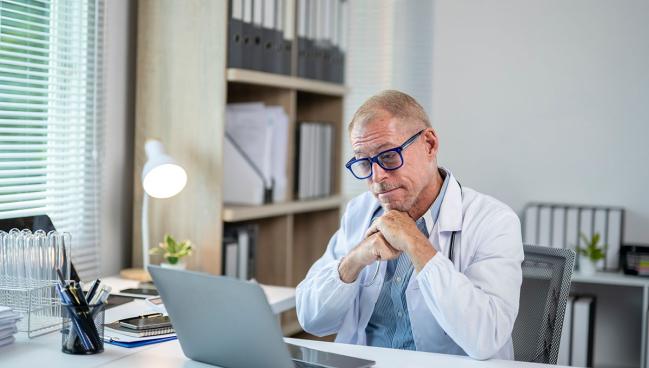 Higher Reintervention Risk With TAVI Emerges at 6 to 7 Years in Evolut Low Risk Trial