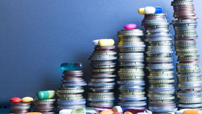 Financial Support After Hospital Discharge Boosts HFrEF Outcomes: FUND-HF