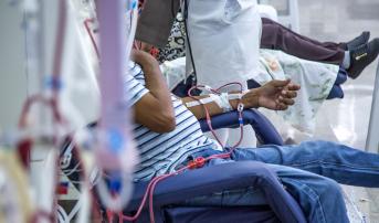 POPCORN: Hemodialysis Patients Fare Well With Tailored PAD Therapies
