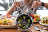Intermittent Fasting Trial Rumbles Weight-Loss Landscape 